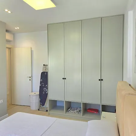 Comfortable For Six Guests *